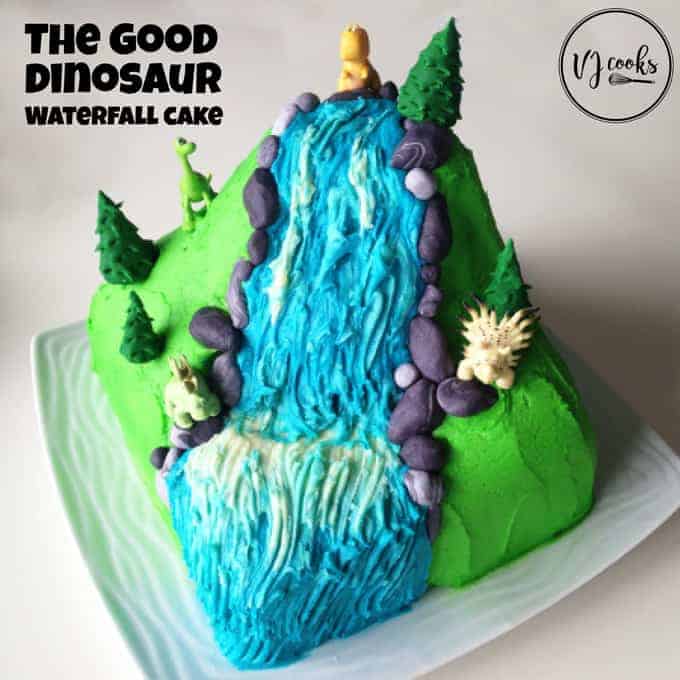 Waterfall Cake | A Cake With A Waterfall? 😳 | By TwistedFacebook