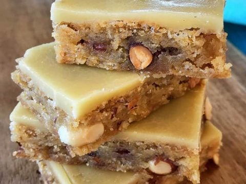 Image for Crispy peanut slice