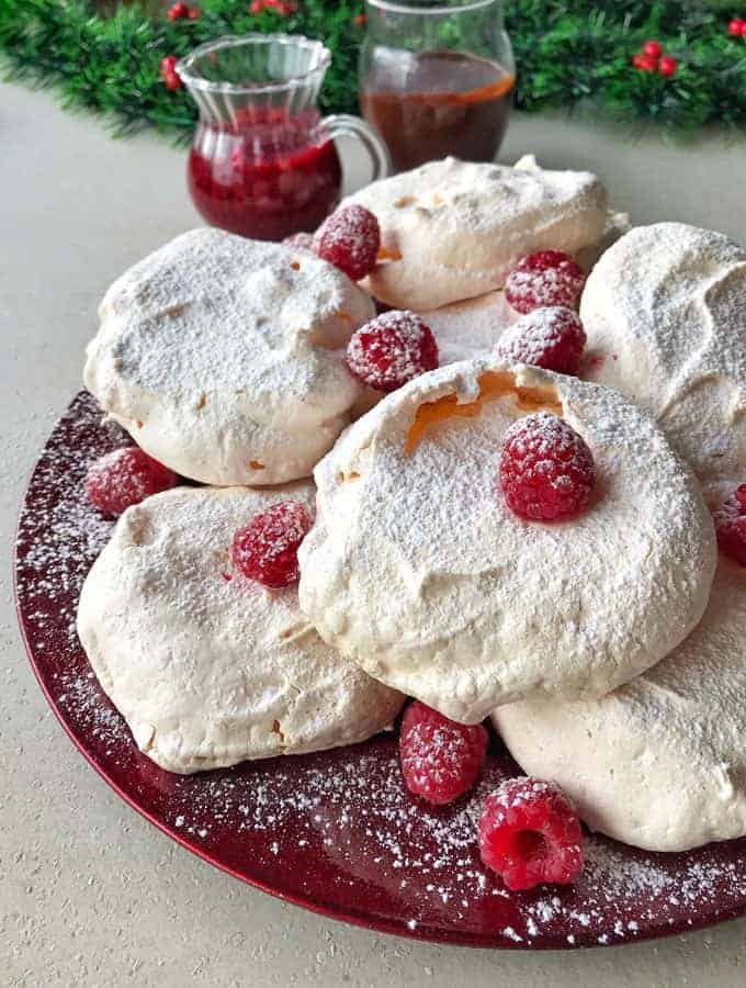 mini pavlovas