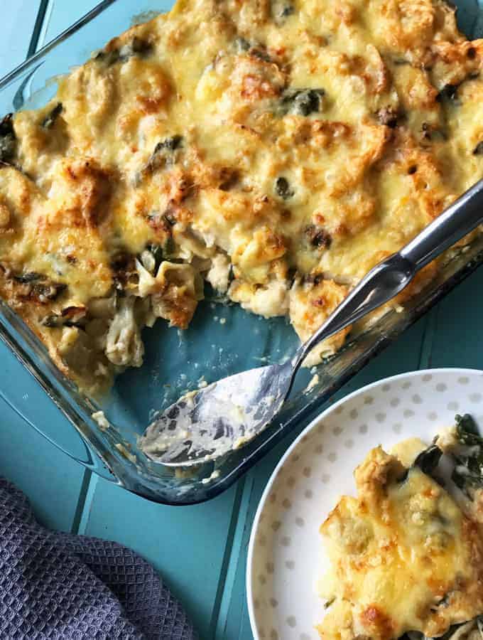 Cauliflower cheese pasta bake 