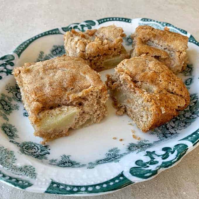 easy apple slice by VJ cooks