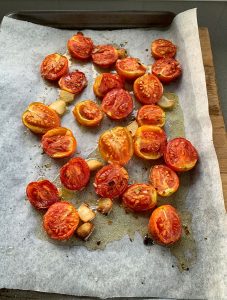 Roasted tomato and prawn pasta 