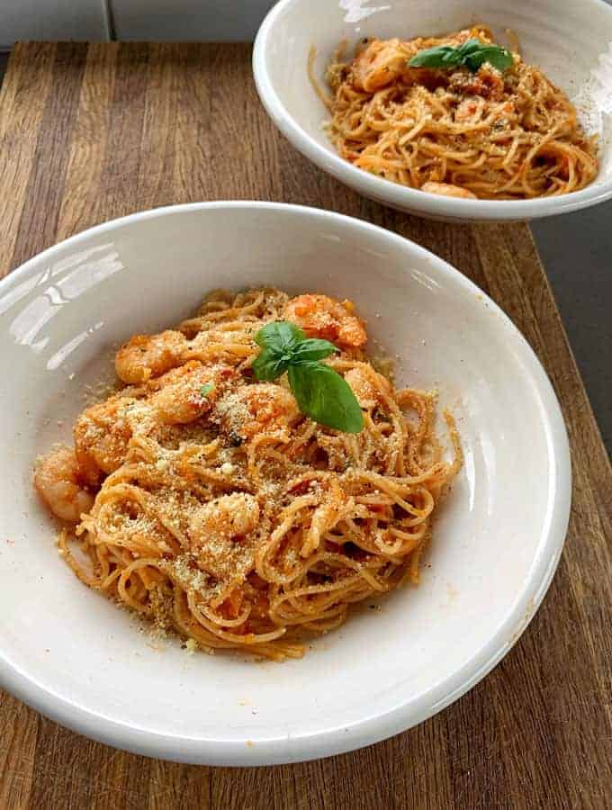 roasted tomato and prawn pasta