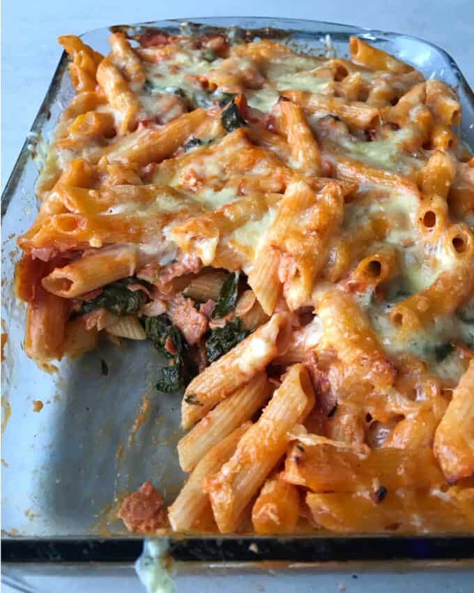 can you put raw bacon in pasta bake