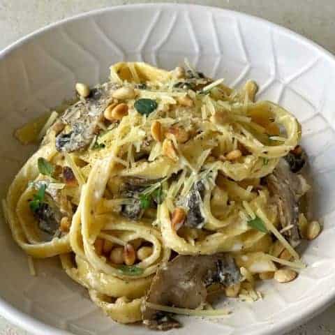 Creamy mushroom pasta