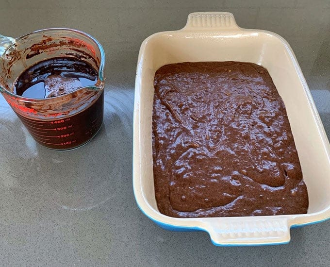 vj cooks chocolate and banana self saucing pudding