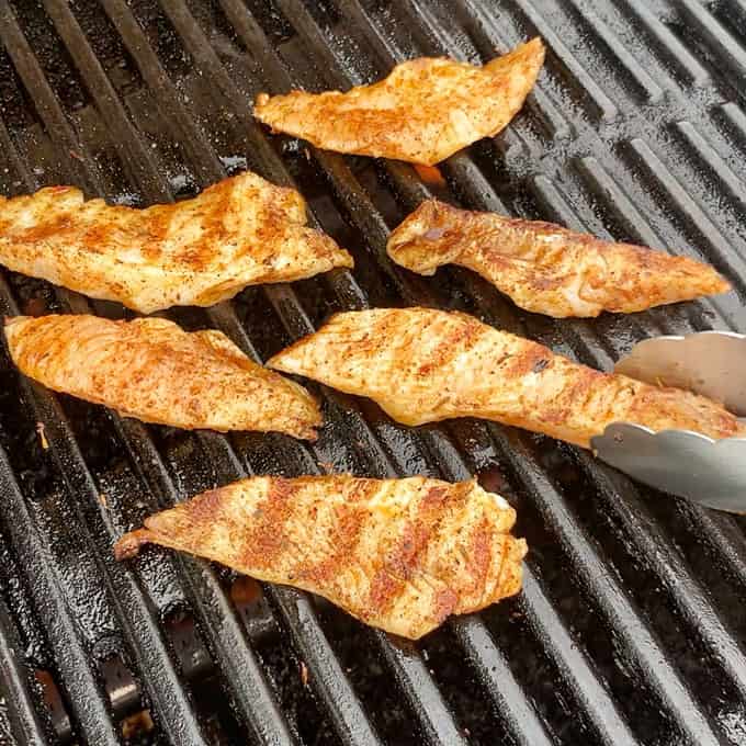 bbq fish tacos on the grill