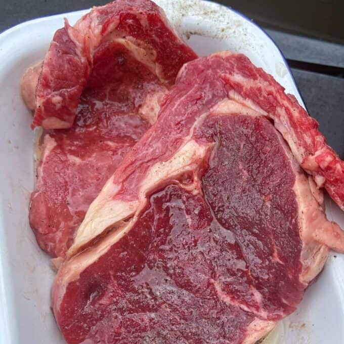 Steak with Creamy Garlic Prawns VJ Cooks