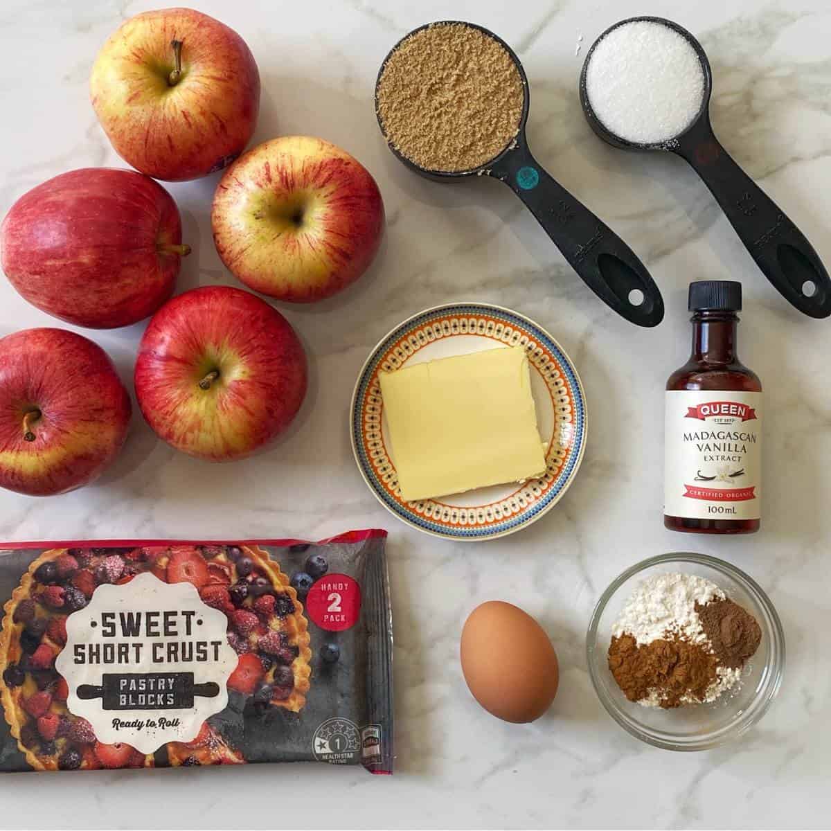The ingredients for apple pie