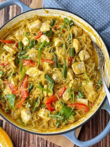 Cooked Yellow Fish Curry with Rice Noodles